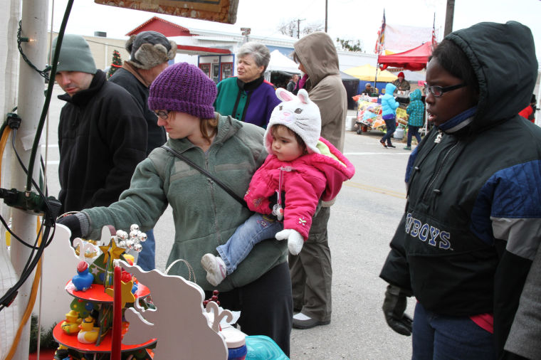 Kris Kindl Market in Cove